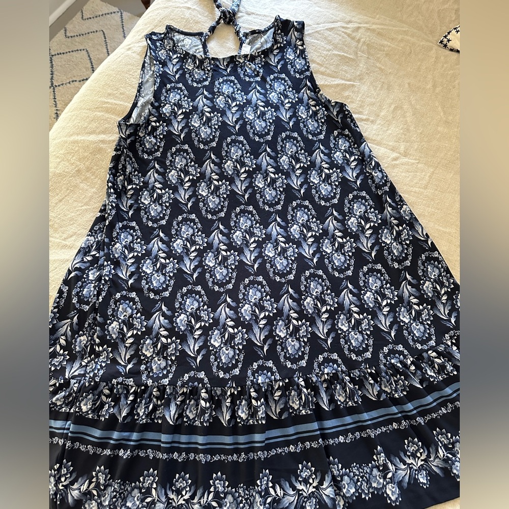 LOFT Blue and White floral dress NWOT